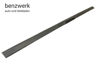 Mercedes W124 Kombi S124 Griffleiste Heckklappe unten 1247400293 - Bild 1