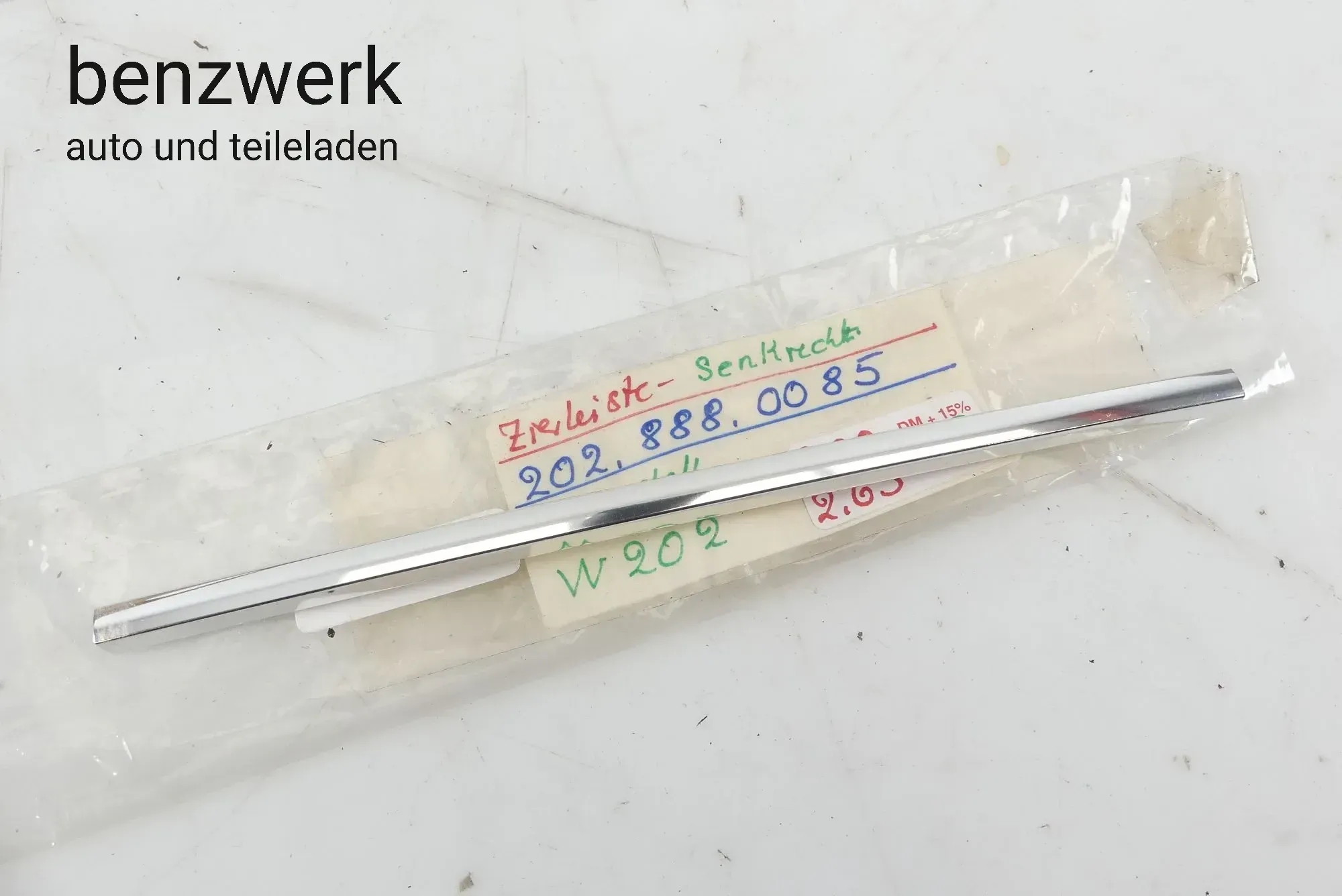 Mercedes W202 1x Zierstab Kühlergrill NEU NOS ORIGINAL 2028880085✔️ - Bild 1