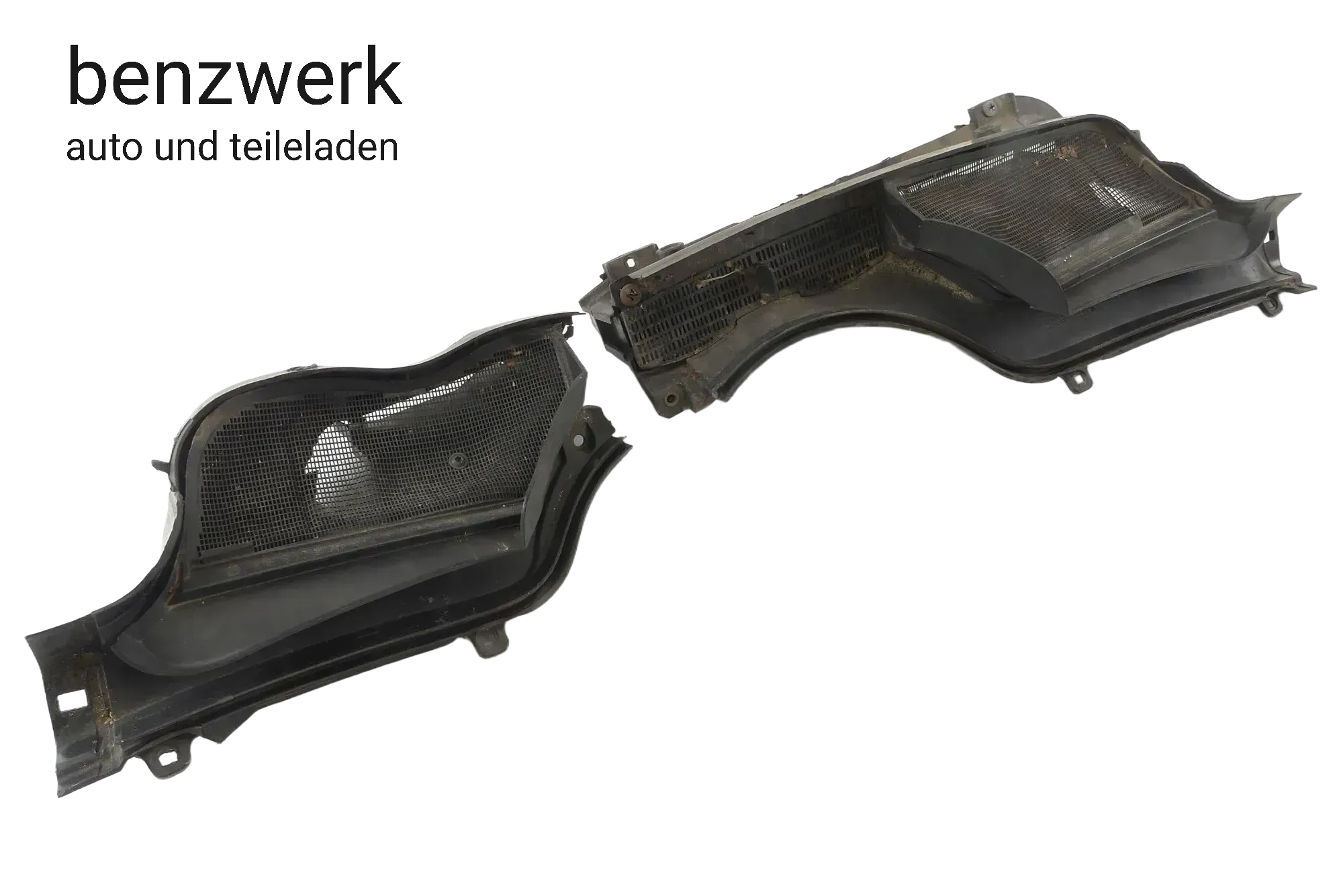 Mercedes W124 Abdeckung Wasserkasten bei Innenraumfilter 1246204278 ✔️ - Bild 1