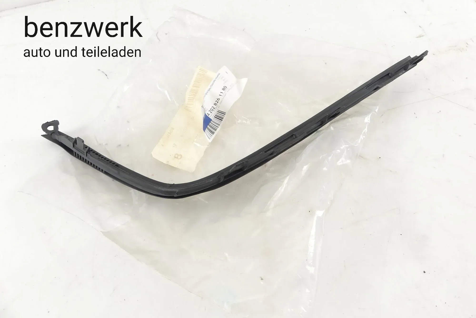 Mercedes W202 Dichtung oben Scheinwerfer links NEU NOS 2028261180 ✔️ - Bild 1