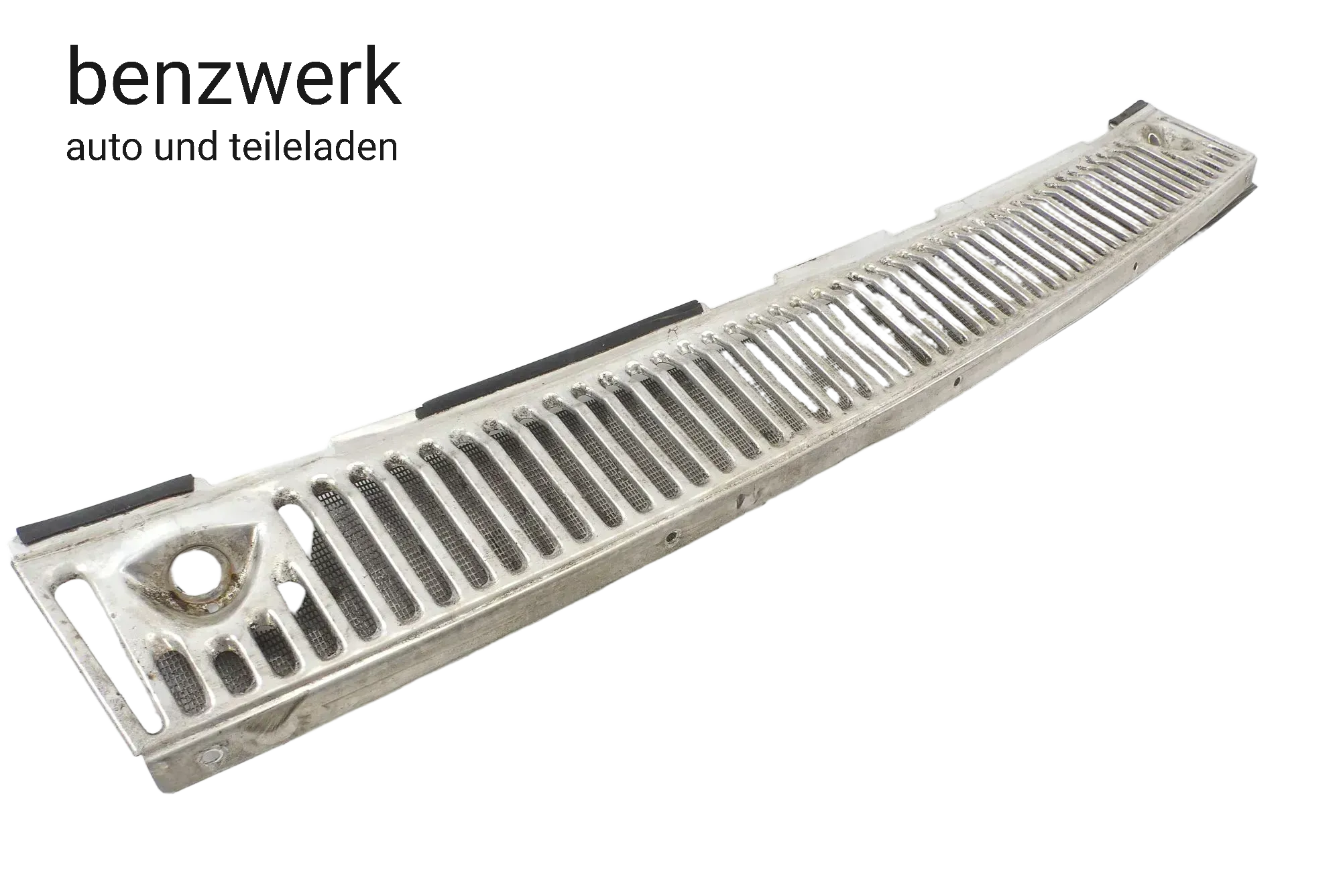 Mercedes W115 W114 Lufteinlass Gitter Frontscheibe Wasserkasten 1158360465 - Bild 1