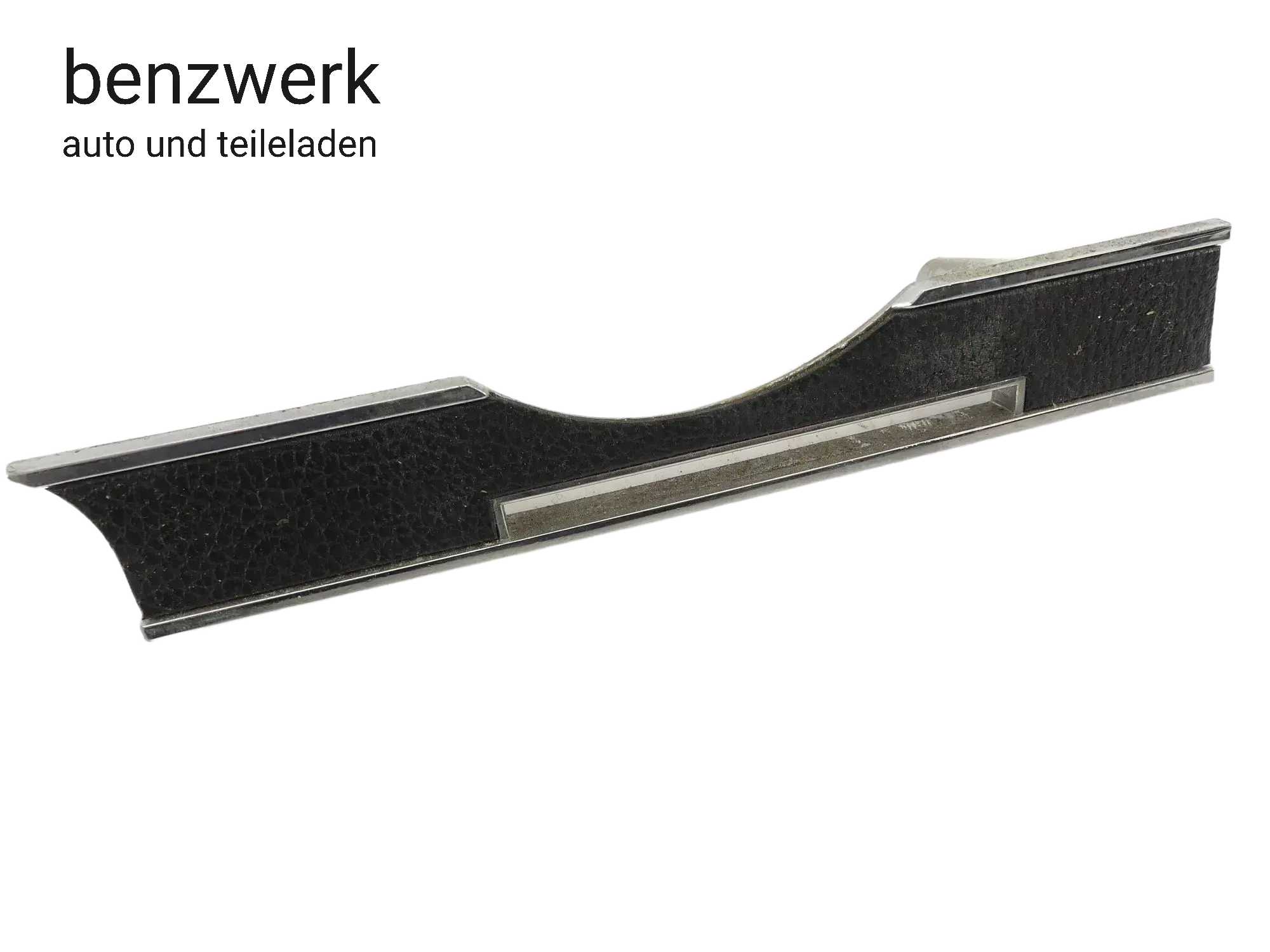 Mercedes SL SLC C107 R107 Zierleiste Armaturenbrett rechts schwarz 1076800471 - Bild 1