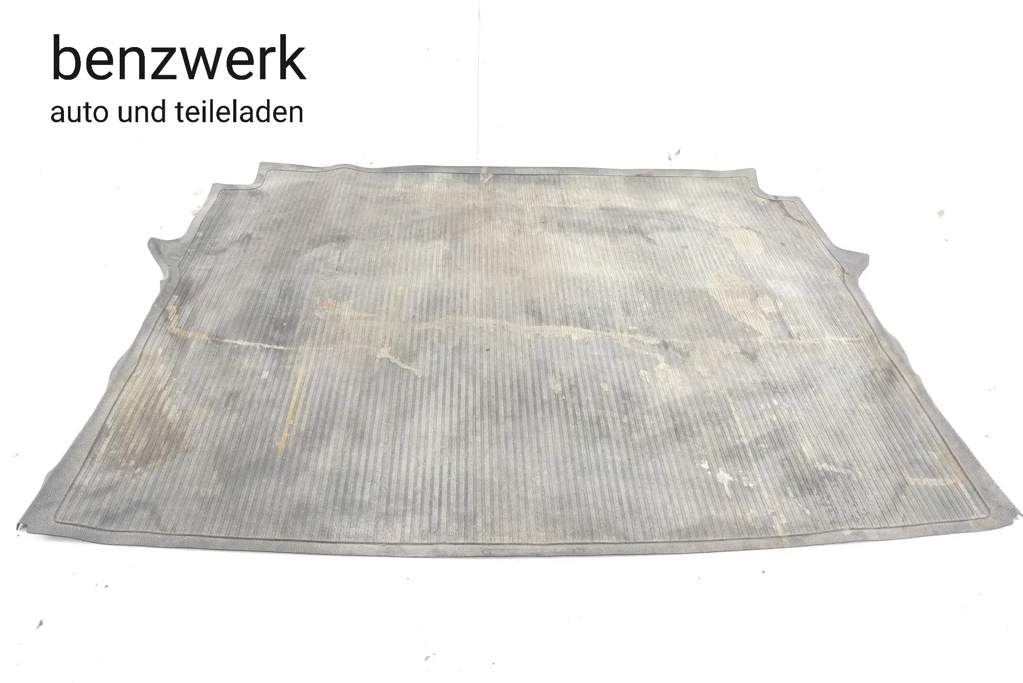 Mercedes W123 1. Serie Kofferraummatte Gummi ORIGINAL 1236840505 ✔ - Bild 1