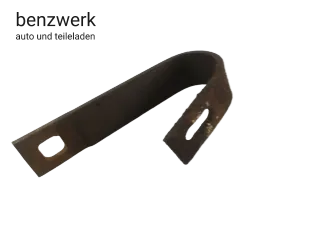Mercedes W114 /8 Halter Ecke Stoßstange vorne links unten 1148800714 1148800114 - Bild 2