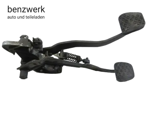 Mercedes W123 Pedalblock Kupplung Bremse bei Schaltgetriebe 1232940501✔️