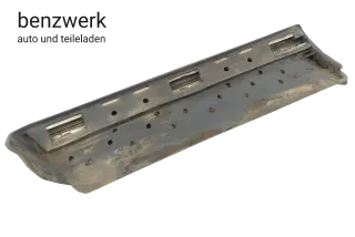 Mercedes W123 Zierleiste Kotflügel vorne rechts unten ORIGINAL 1236904080 - Bild 4