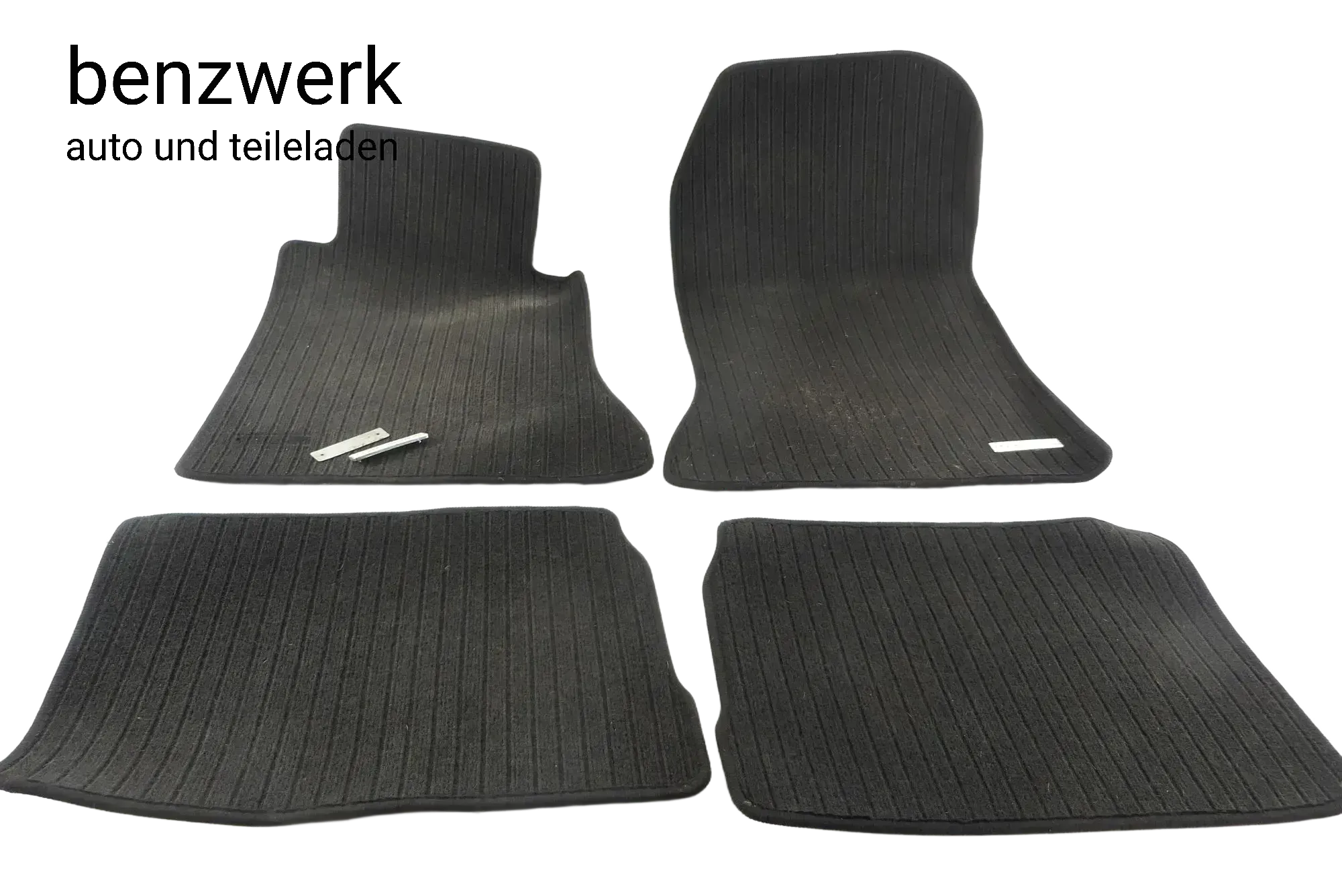 Mercedes W124 4x Fußmatte Teppich Rips schwarz ORIGINAL ✔️ - Bild 1