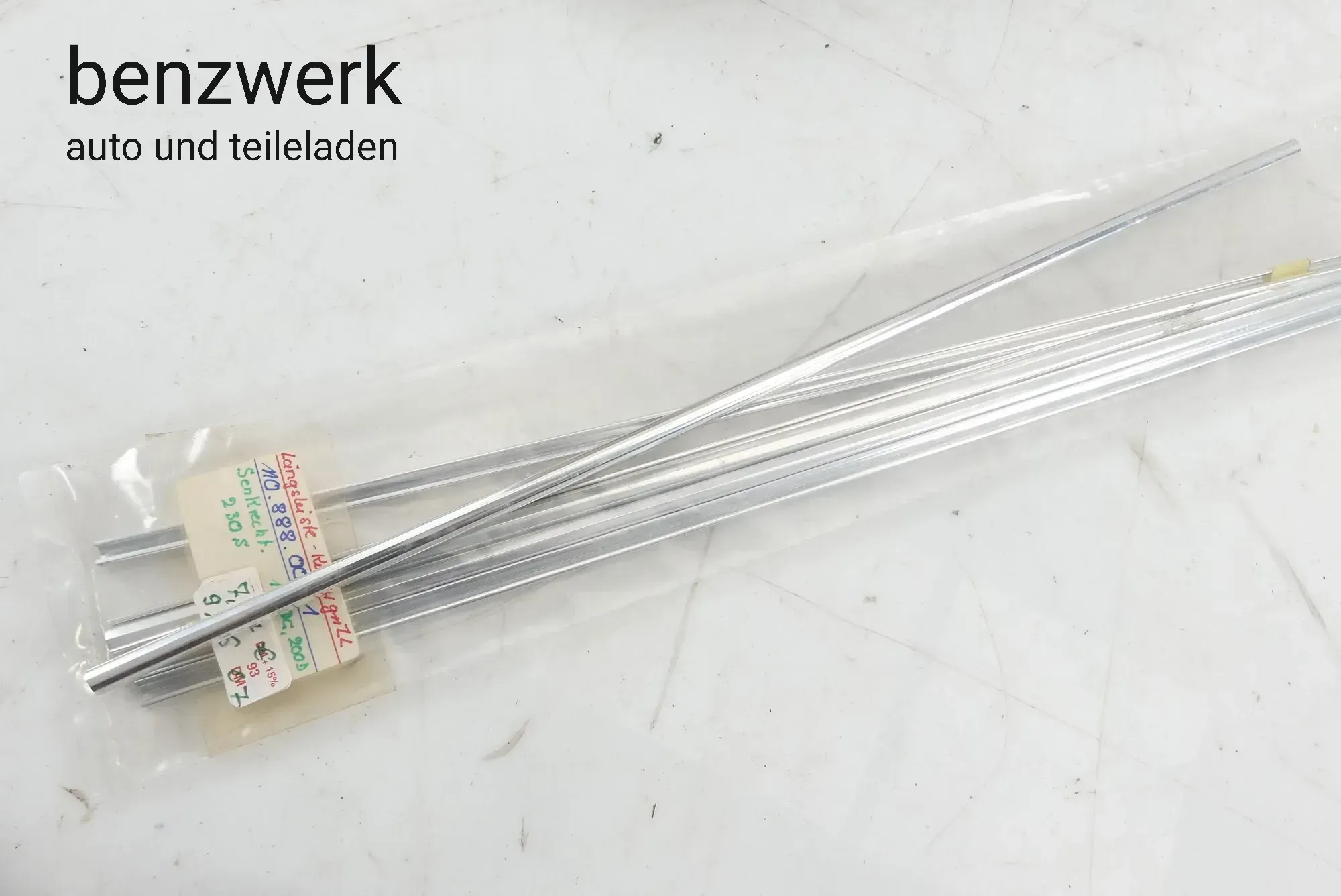 Mercedes W108 W111 W112 1x Zierstab Kühlergrill NEU NOS ORIGINAL 1088880021✔️ - Bild 1