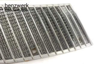 Mercedes W123 1. Serie Chromlüftungsgitter links rechts 1238360665 1238360565 - Bild 3