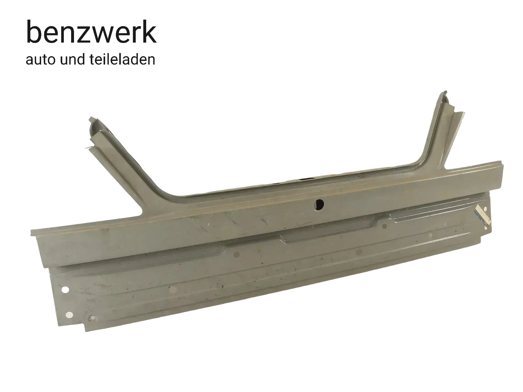 Mercedes W124 Limousine Heckblech Heckmittelstück NEU ORIGINAL NOS 1246400671✔️ - Bild 1