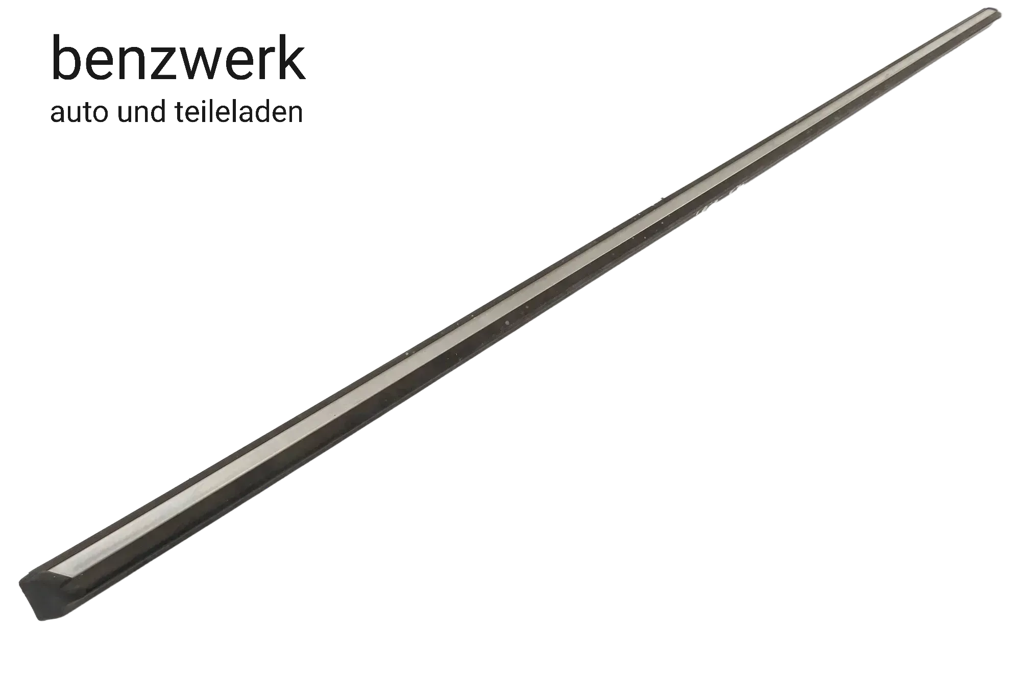 Mercedes W123 S123 Zierleiste mitte Tür vorne links 1236900580 ✔️ - Bild 1