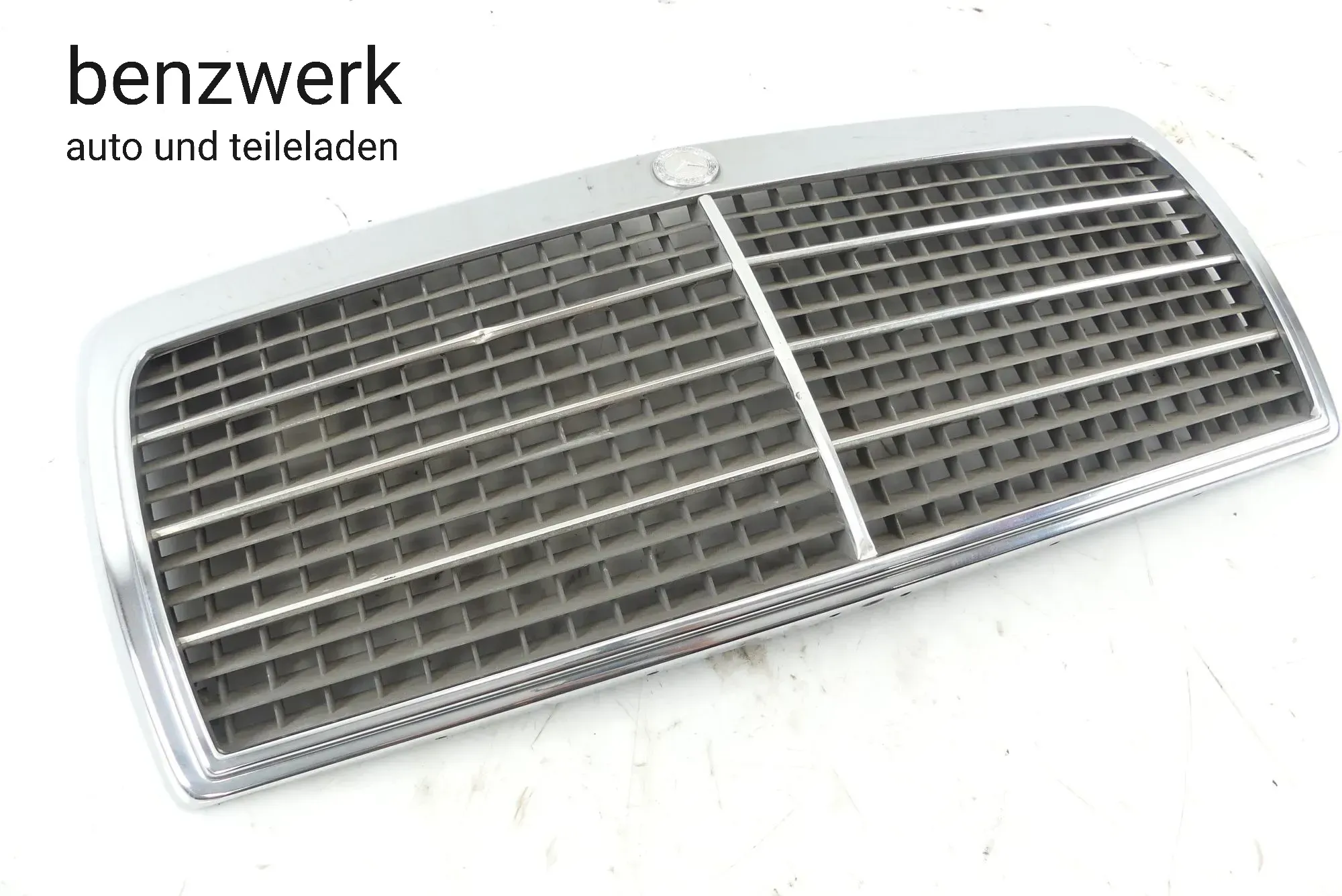 Mercedes W124 bis 08/93 Kühlergrill Frontgrill Kühlermaske 1248880223 ✔️ - Bild 1