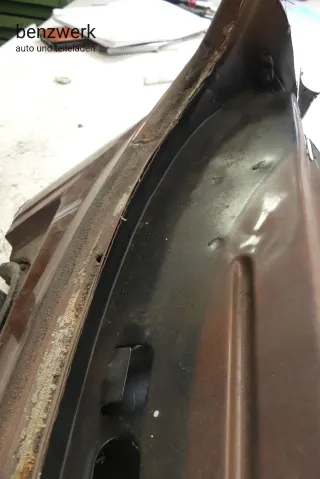 Mercedes W123 Limousine Heckscheibenrahmen rostfrei aus Teileträger 1236470001✔️ - Bild 9