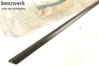 Mercedes W124 Zierleiste Heckklappe unten schwarz NEU NOS ORIGINAL 1246902762 - Bild 2