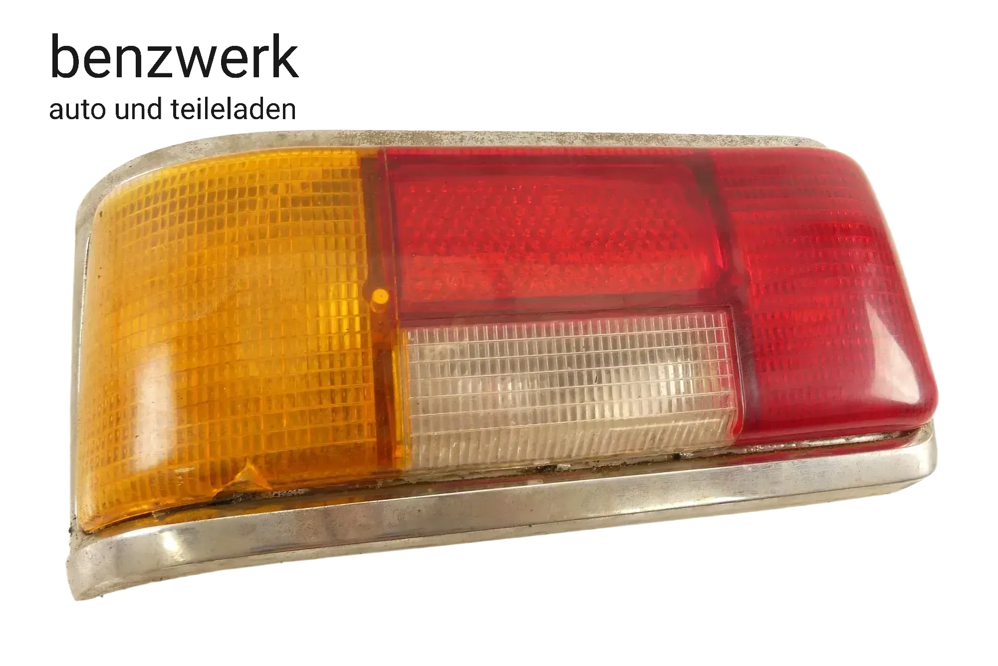 Mercedes W114 W115 /8 1. Serie Rückleuchte hinten links 1158260551 ✔ - Bild 1